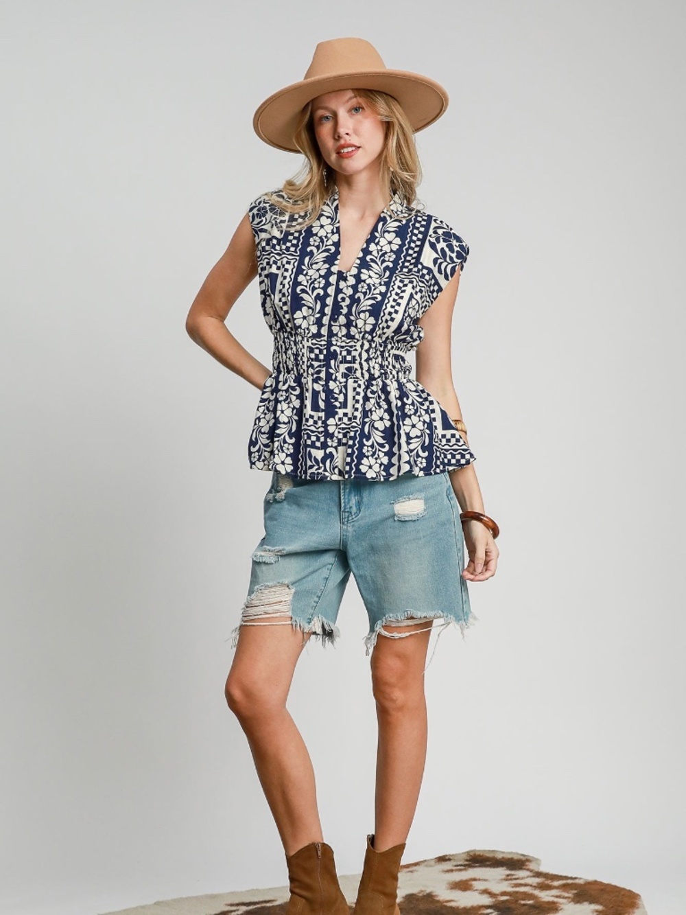 Umgee Navy and White Patterned Blouse